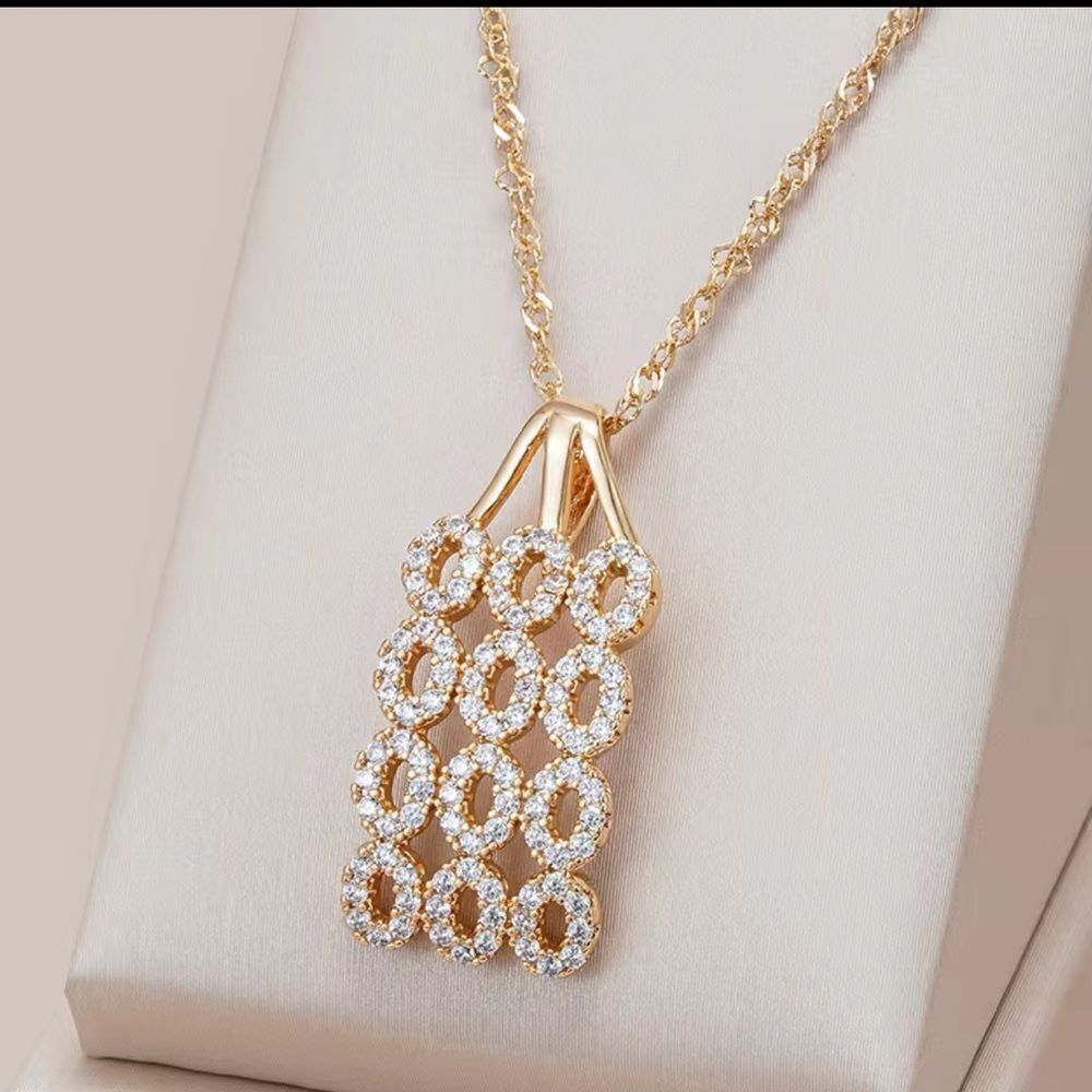 Radiant Elegance: 585 Rose Gold Plated Necklace with Zircon Accents" - Picture 4 of 15